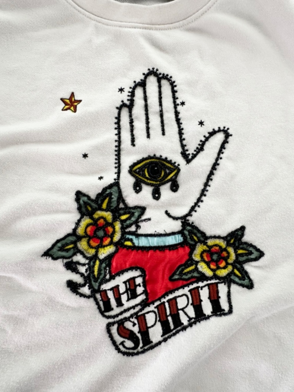 Desigual Embroidered Patch Sleeve Cropped Sweatshirt. Size S - Picture 2 of 5